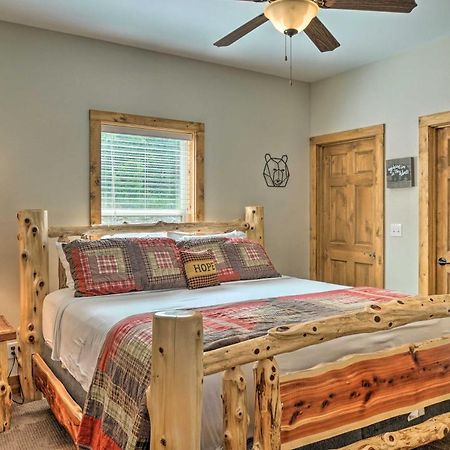 Branson West Cabin With Pool Access And Golfing Exteriér fotografie