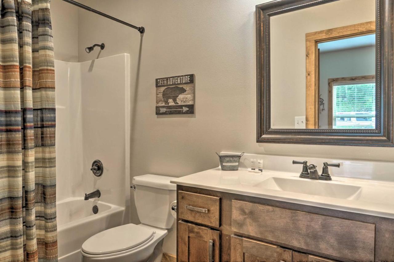 Branson West Cabin With Pool Access And Golfing Exteriér fotografie