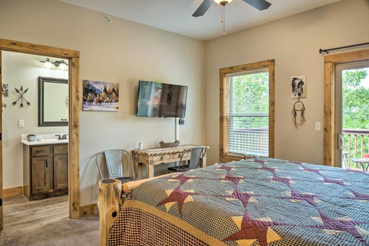 Branson West Cabin With Pool Access And Golfing Exteriér fotografie