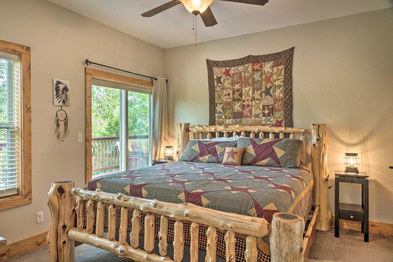 Branson West Cabin With Pool Access And Golfing Exteriér fotografie
